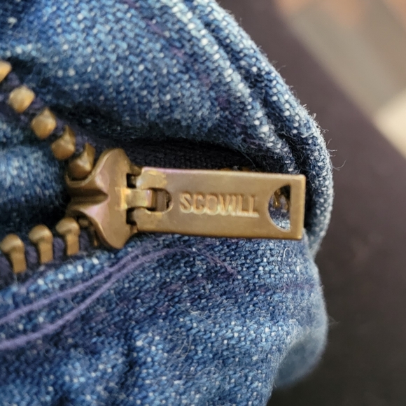 Vintage 1970s High Waisted Denim Shorts with Diamond Lattice Design - Picture 6 of 9